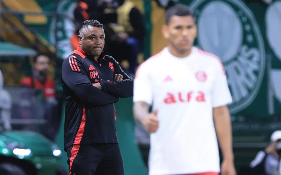 Reviravolta no Gre-Nal 448 resulta na saída de Roger Machado do Internacional Reviravolta no Gre-Nal 448 resulta na saída de Roger Machado do Internacional