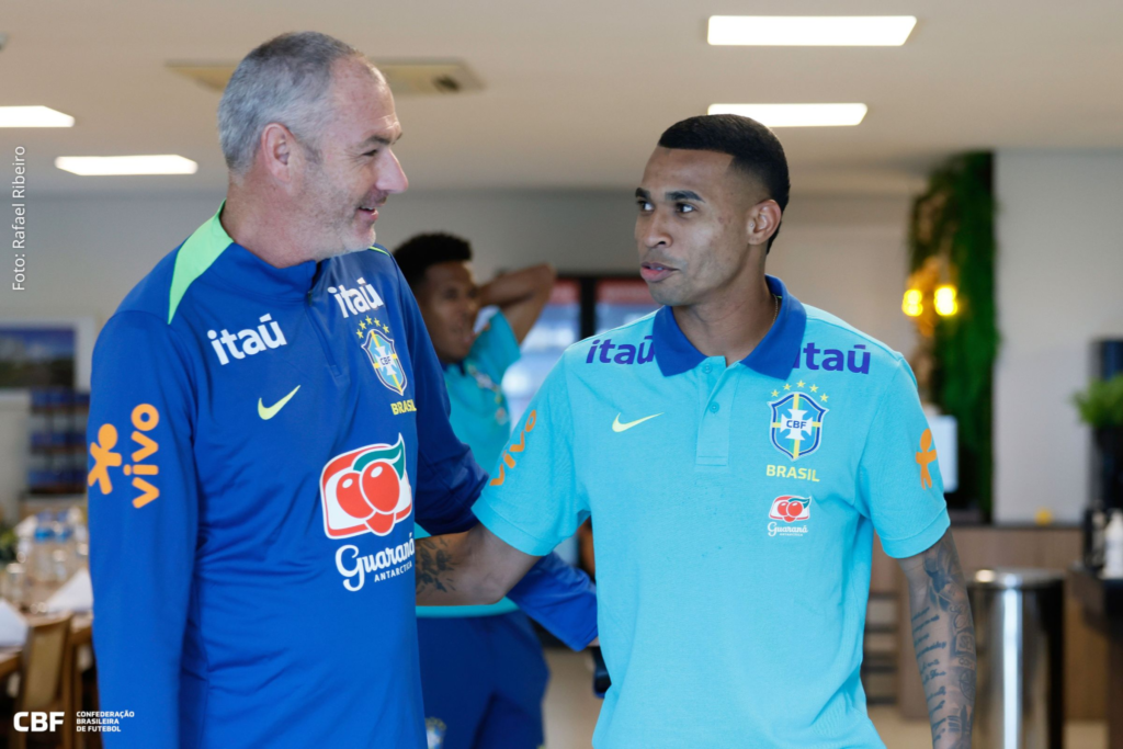 Jean Lucas Comemora Vitória do Bahia e Convocação para a Seleção Brasileira Jean Lucas Comemora Vitória do Bahia e Convocação para a Seleção Brasileira