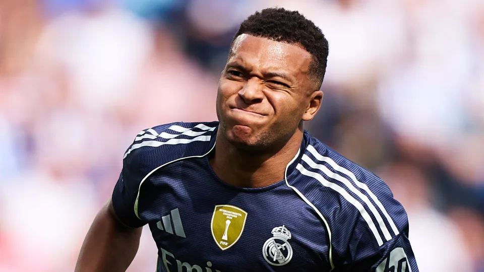 Mbappé Brilha e Conquista Jornais Espanhóis em Triunfo do Real Madrid Mbappé Brilha e Conquista Jornais Espanhóis em Triunfo do Real Madrid